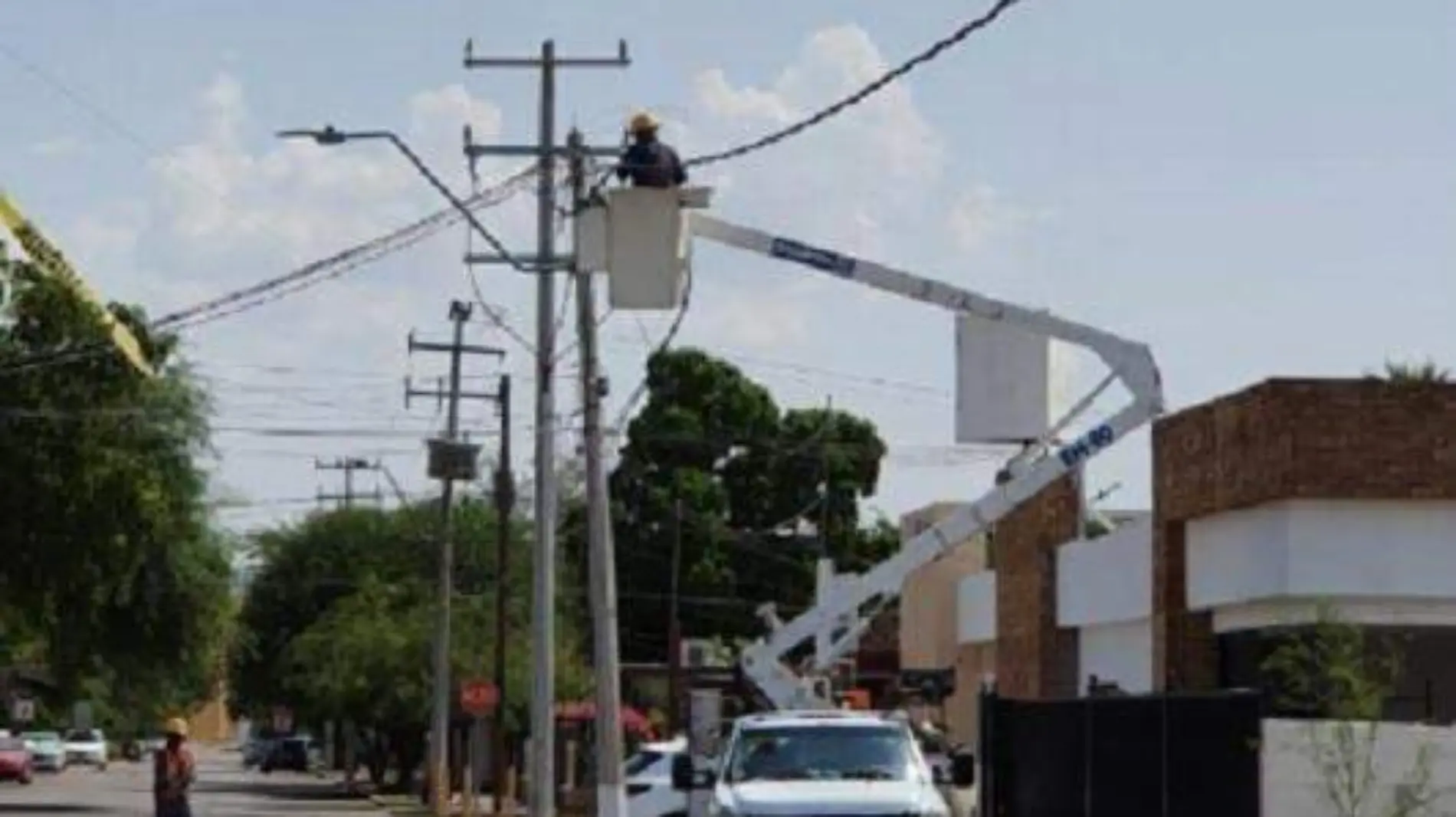 CFE trabajos trabajadores cableado